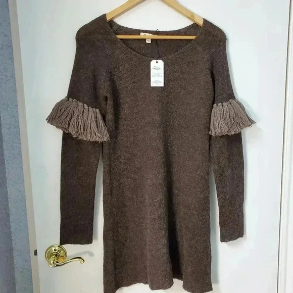 NWT Raven + Lily Brown Handmade Knit Fringe Sleeve Sweater Dress size XS - Picture 5 of 6